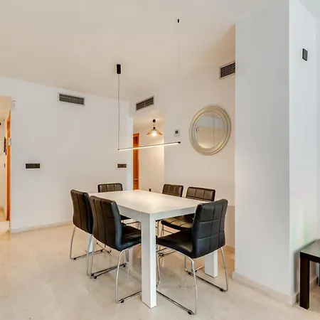 Fantastico Atico Duplex En Primera Linea De Golf Marbella