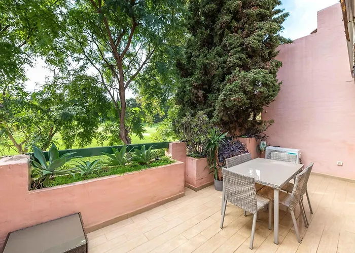 Апартаменти Fantastico Atico Duplex En Primera Linea De Golf Марбелья