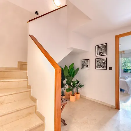 Fantastico Atico Duplex En Primera Linea De Golf アパート マルベーリャ