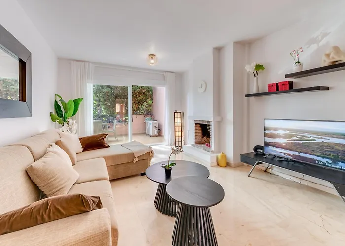 Fantastico Atico Duplex En Primera Linea De Golf Marbella